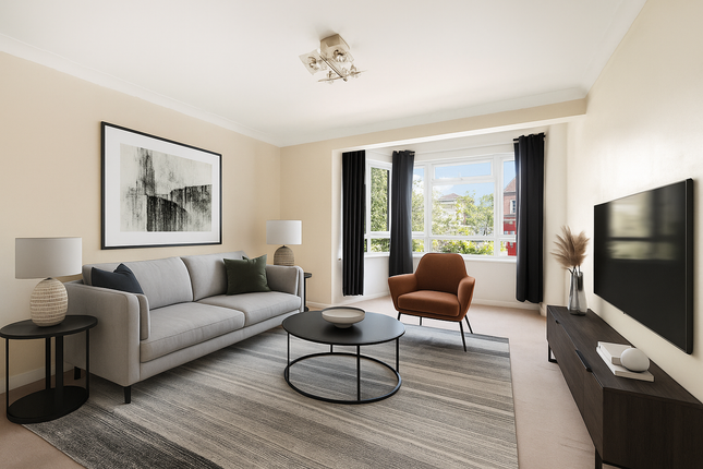 Pandora Court, Surbiton KT6 3 bed maisonette for sale
