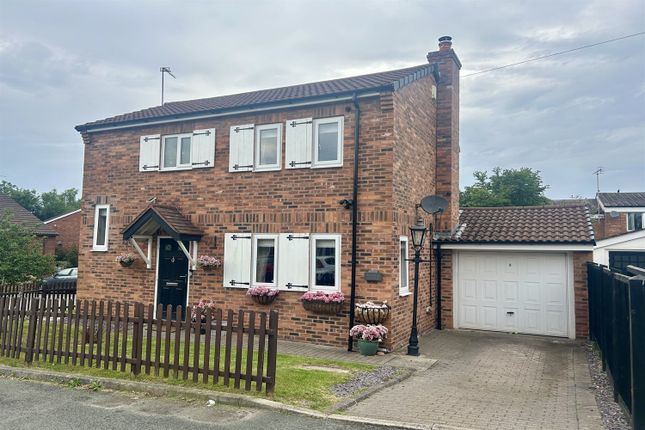 2 bedroom detached house for sale