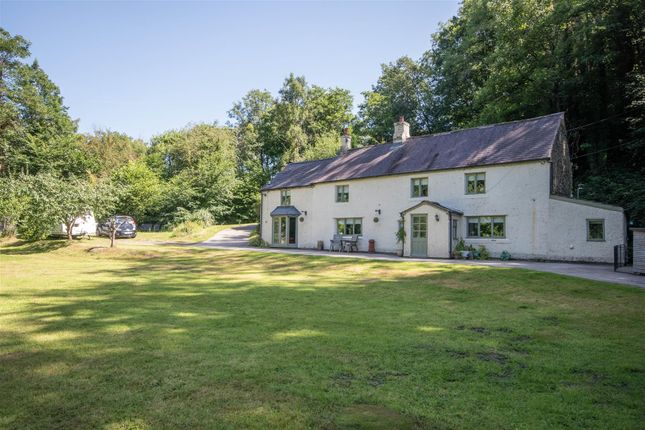 Dolydd Lane, Cefn Mawr 3 bed cottage for sale