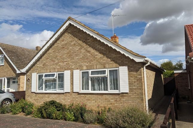 Upton Close, Stanground... 2 bed detached bungalow for sale