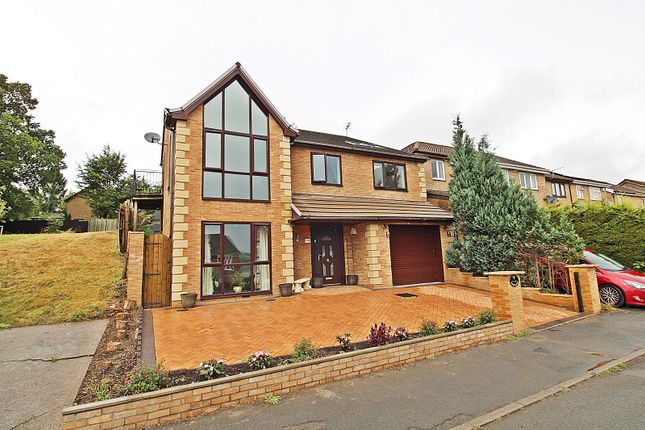 Llantwit Fardre, Pontypridd CF38 4 bed detached house for sale