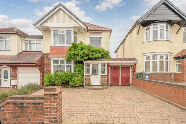 Wells Road, Penn, WV4 4BH 3 bed detached house for sale