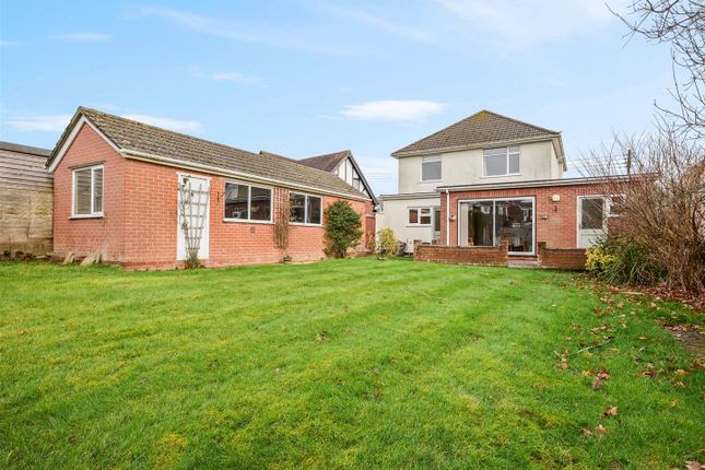 Albert Road, New Milton BH25 4 bed detached house for sale