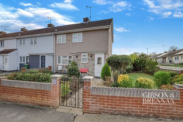 Quilters Straight, Basildon, SS14 2 bed end of terrace house for sale