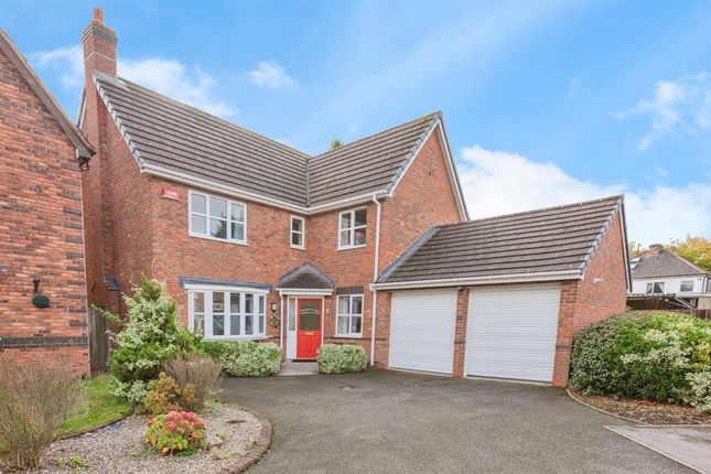 4 bed detached house