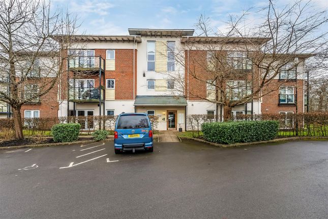 PARK VIEW ROAD, LEATHERHEAD, KT22 2 bed apartment for sale