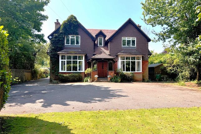 6 bedroom detached house for sale