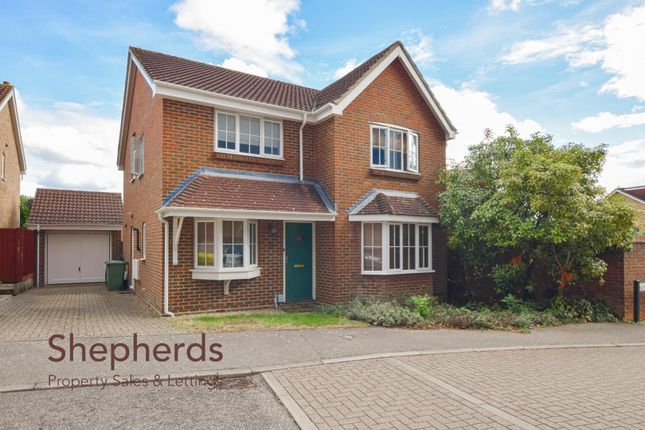 Nutwood Gardens, West Cheshunt EN7 4 bed detached house for sale