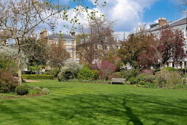 Carlyle Square, Chelsea, SW3 6 bed semi