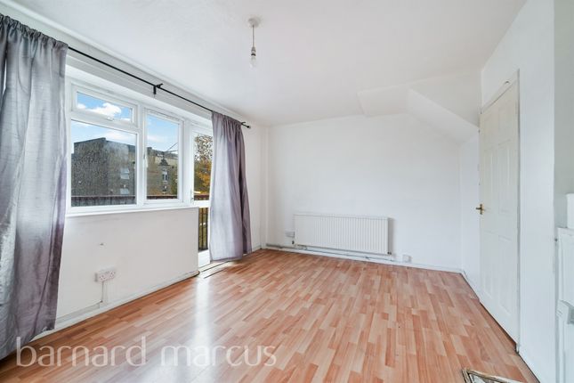 2 bedroom maisonette for sale