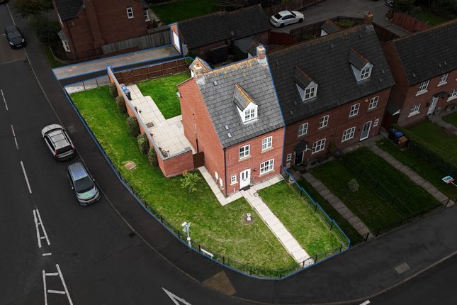 4 bedroom end of terrace house for sale