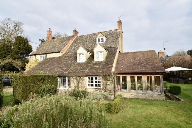 Bainton Road, Bucknell 5 bed cottage for sale