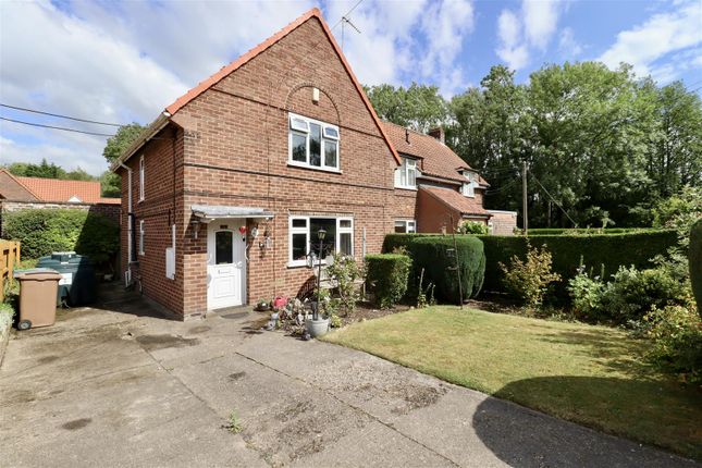 Station Road, Middleton On The Wolds... 3 bed semi