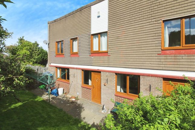 Bawn Walk, Farnley, Leeds 4 bed terraced house for sale