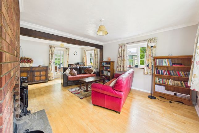 Salhouse Road, Rackheath, Norwich 3 bed detached house for sale