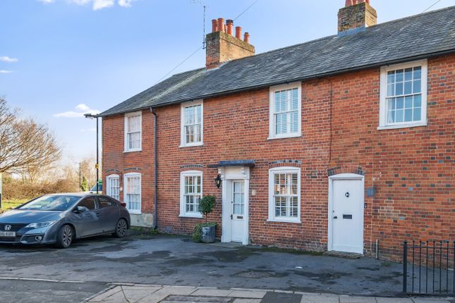 Station Road, Romsey, Hampshire, SO51 3 bed terraced house for sale