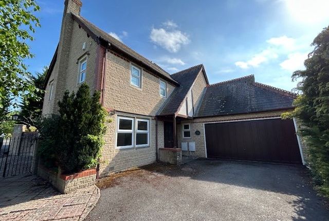 Lansdowne Crescent, Calne SN11 4 bed detached house for sale