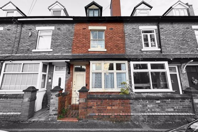 Barngate Street, Leek, Staffordshire... 4 bed terraced house for sale