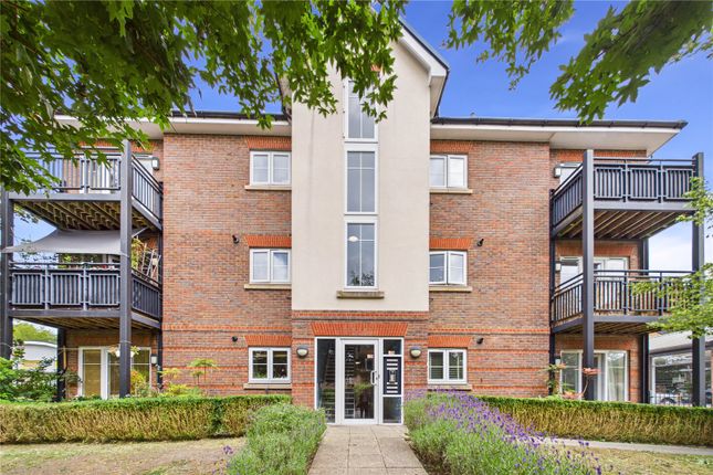 Newtown Road, Newbury, Berkshire, RG14 2 bed apartment for sale