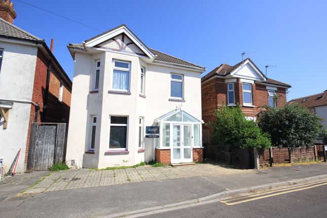 3 bed detached house
