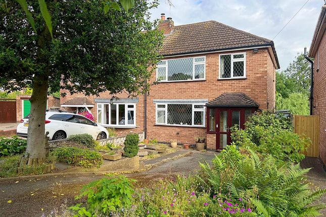 Leagh Close, Kenilworth 3 bed semi