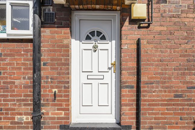 3 bedroom maisonette for sale