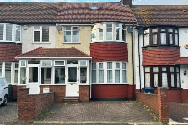 Burns Avenue, Southall UB1 3 bed terraced house for sale