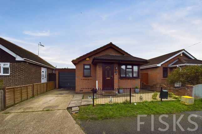 Urmond Road, Canvey Island, SS8 1 bed bungalow for sale