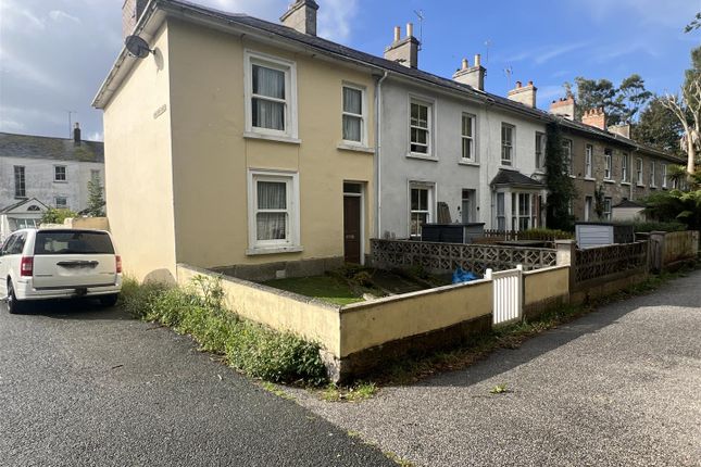 Coulsons Place, Penzance TR18 2 bed end of terrace house for sale