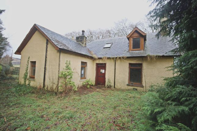 2 bed detached house