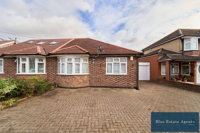 Ashton Gardens, Hounslow, TW4 2 bed bungalow for sale