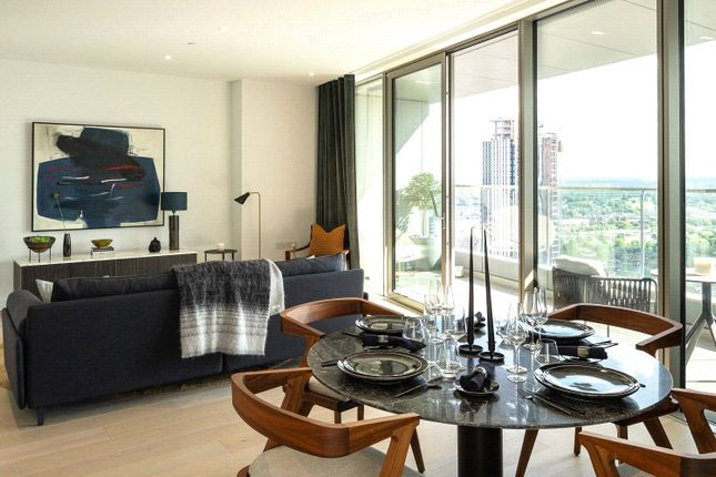 Park Drive, Canary Wharf, E14 2 bed apartment for sale