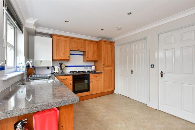 Fife Court, Cowes, Isle of Wight 5 bed end of terrace house for sale