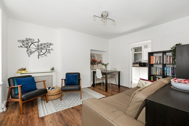 Prince Henry Road, Charlton, London, SE7 2 bed end of terrace house for sale