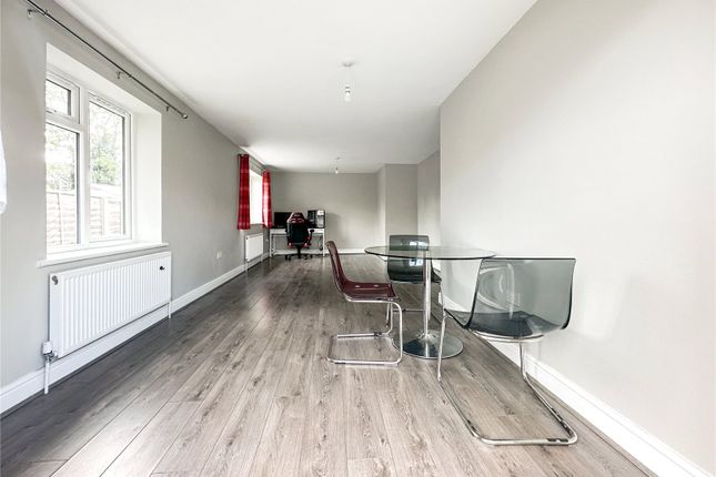 Merlin Way, Gillingham, Kent, ME7 2 bed bungalow for sale