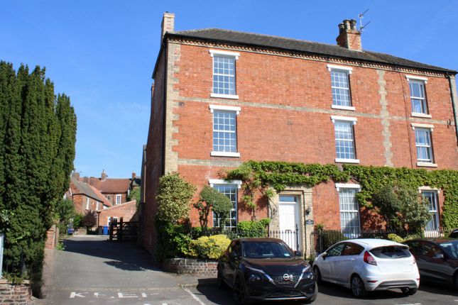 Chapel Street, Caistor, LN7 4 bed semi