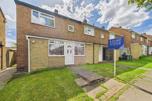 Codenham Straight, Basildon 2 bed end of terrace house for sale