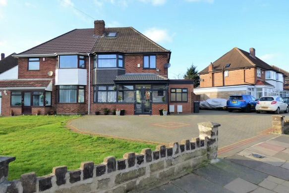 4 bed semi-detached house