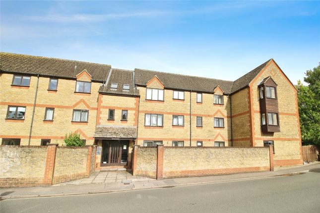 Rivercourt, Beeches Road, GL7 1 bed apartment for sale