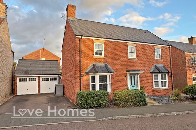 Wagstaff Way, Ampthill 4 bed detached house for sale