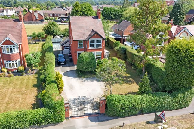 Watling Street, Grendon 3 bed detached house for sale