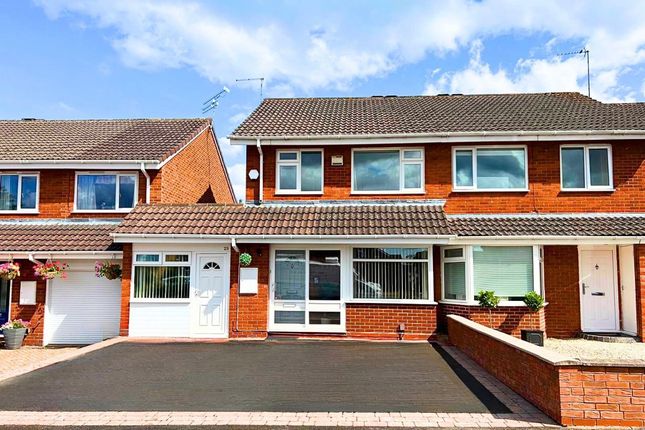 Long Mynd, Hayley Green, Halesowen 3 bed semi