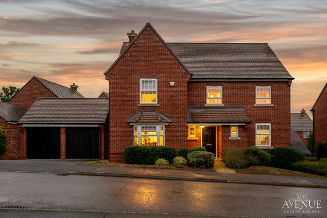 Kestrel Drive, Higham Ferrers, NN10 8LR 5 bed detached house for sale