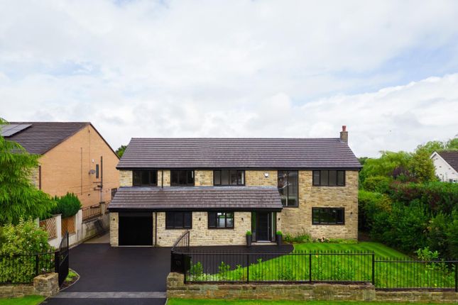Wigton Lane, Leeds LS17 5 bed detached house for sale