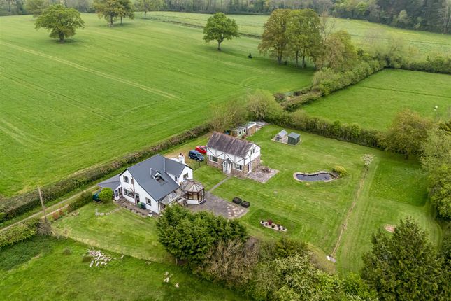 4 bed detached house