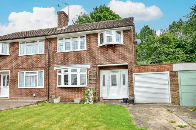 Manor House Gardens, Abbots Langley WD5 4 bed semi