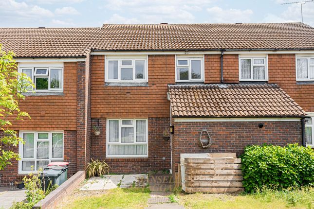 Laws Close, Crawley RH11 3 bed terraced house for sale