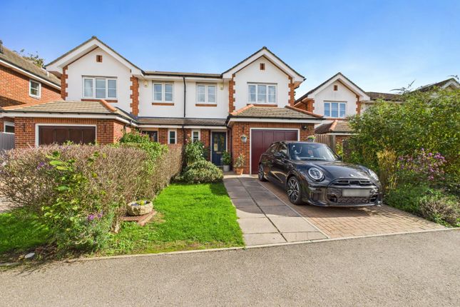 4 bedroom semi-detached house for sale