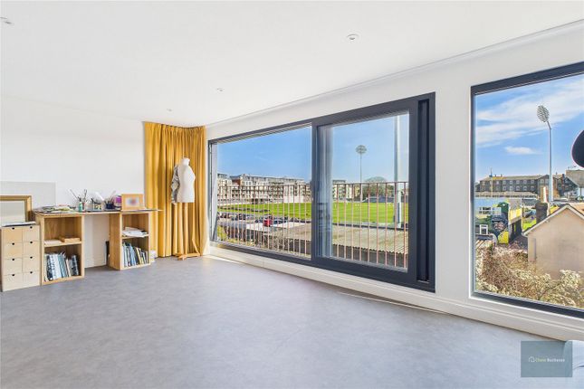 Nevil Road, Bristol BS7 5 bed end of terrace house for sale