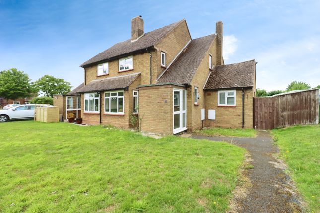 2 bedroom semi-detached house for sale
